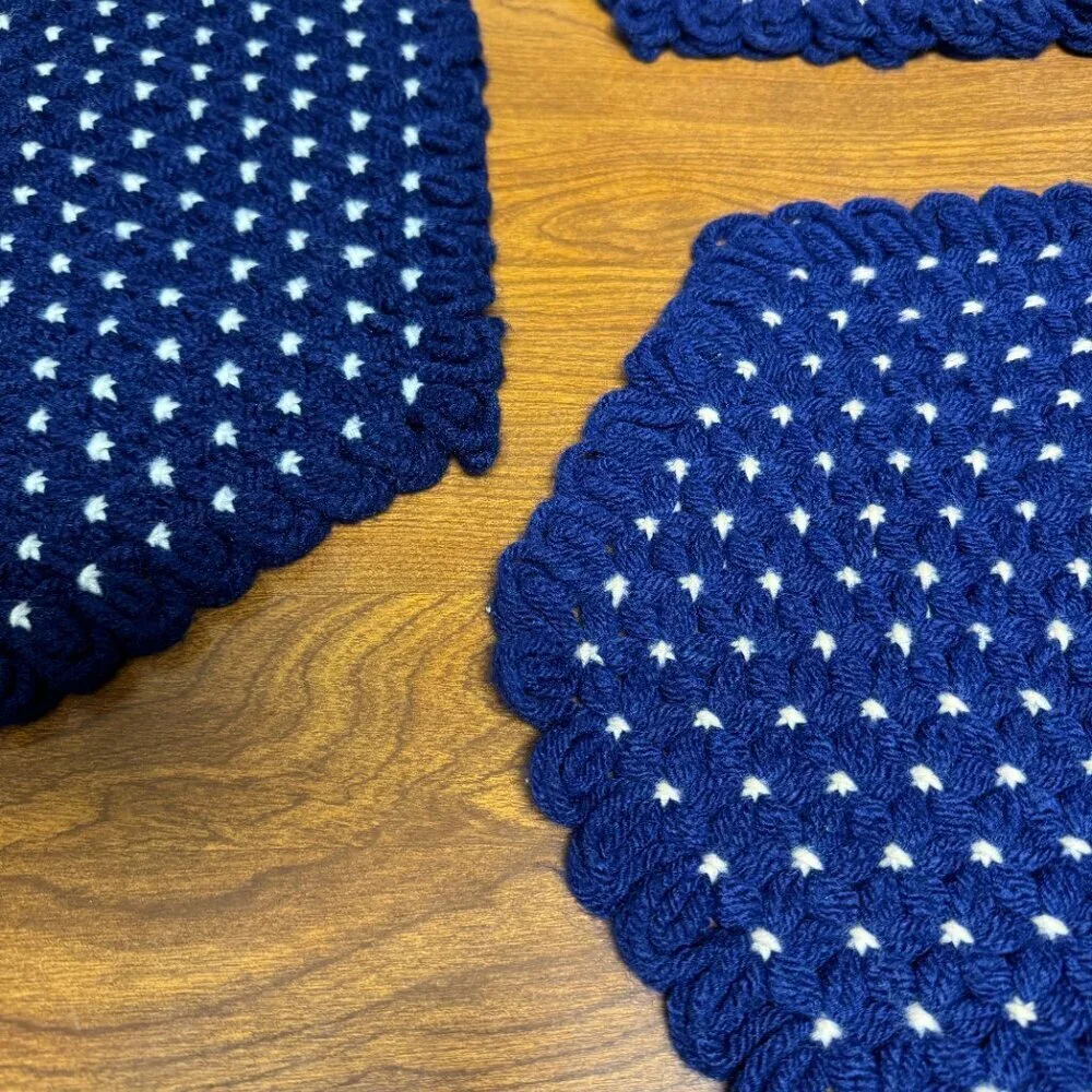 Knitted Placemat Coaster Set of 4
